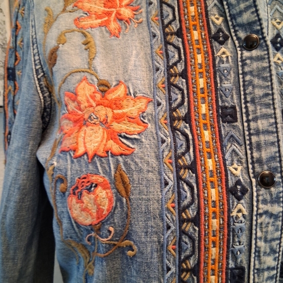 DRIFTWOOD Floral Embroidered Denim Shirt - Picture 4 of 7